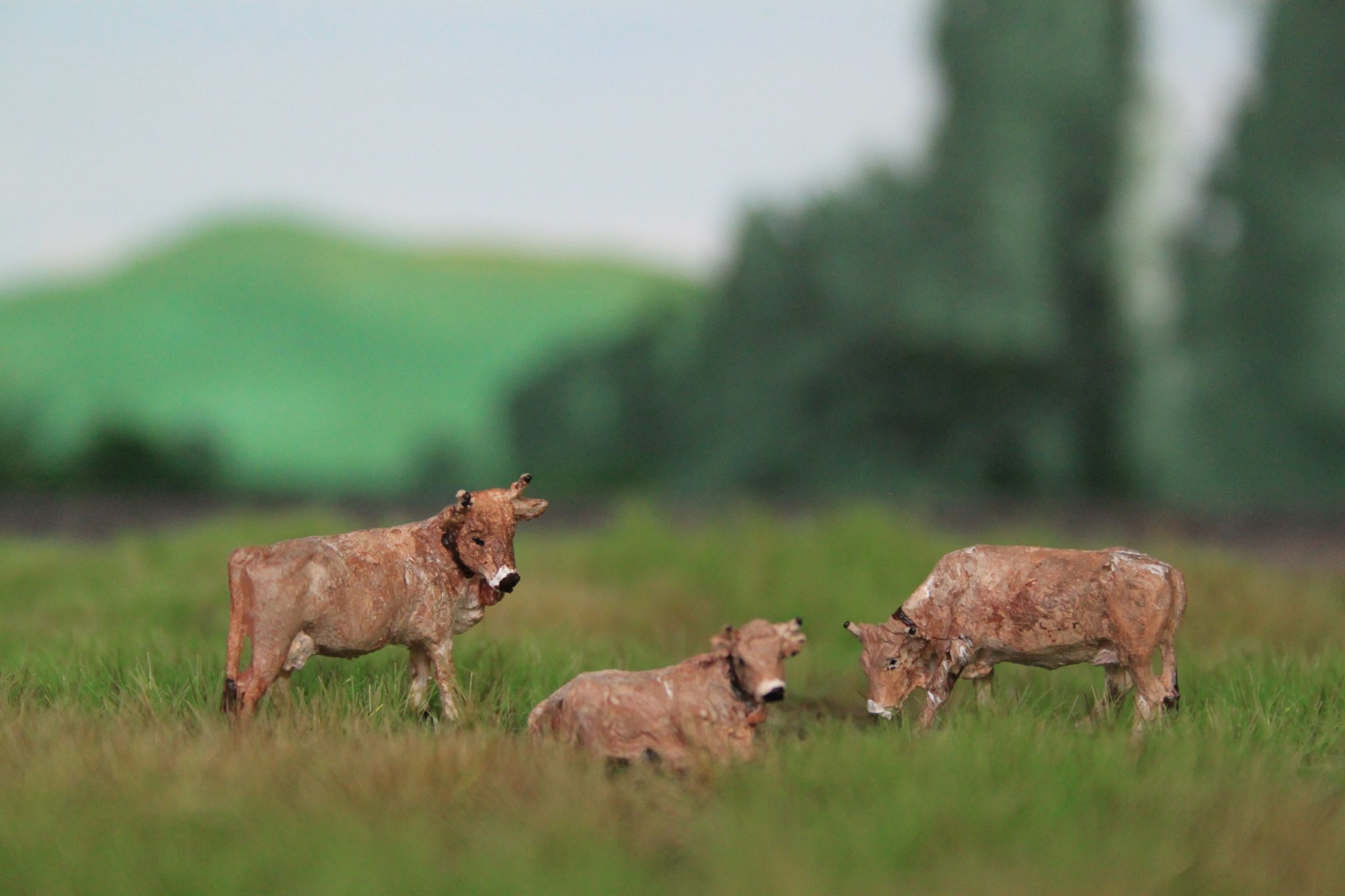 VAN PETEGEM SCENERY / HANDPAINTED ANIMALS