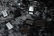 2 Lautsprecher 10x15mm,  1 Watt inkl. Resonanzkrper