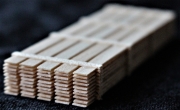 H0 Stack of boards, light wood